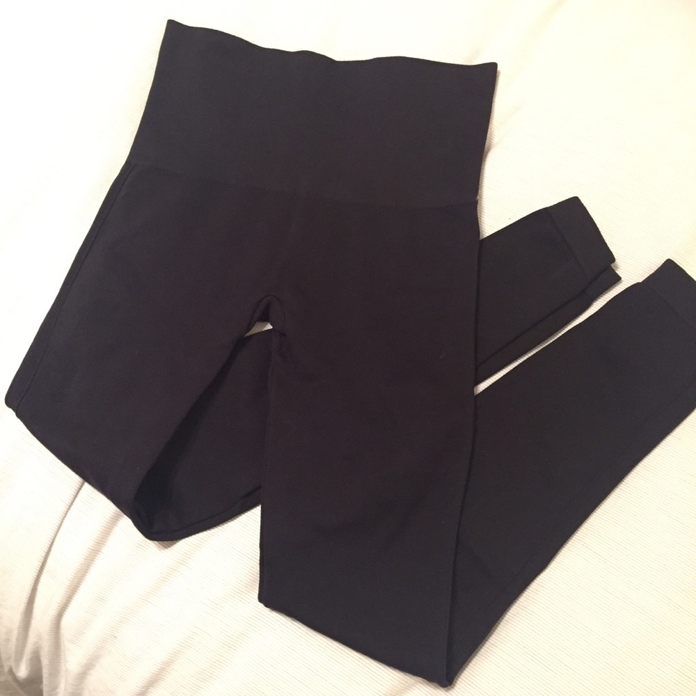 Spanx Look at Me Now seamless black leggings